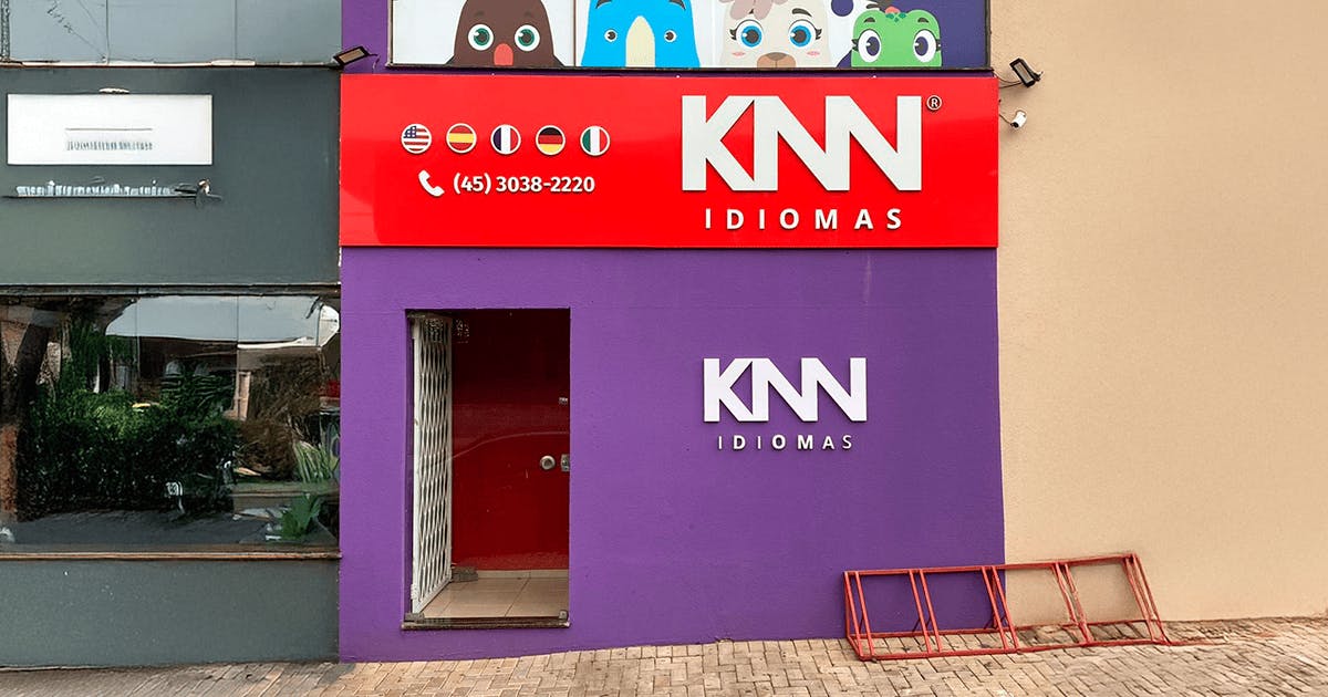 Imagem da fachada de uma escola KNN Box