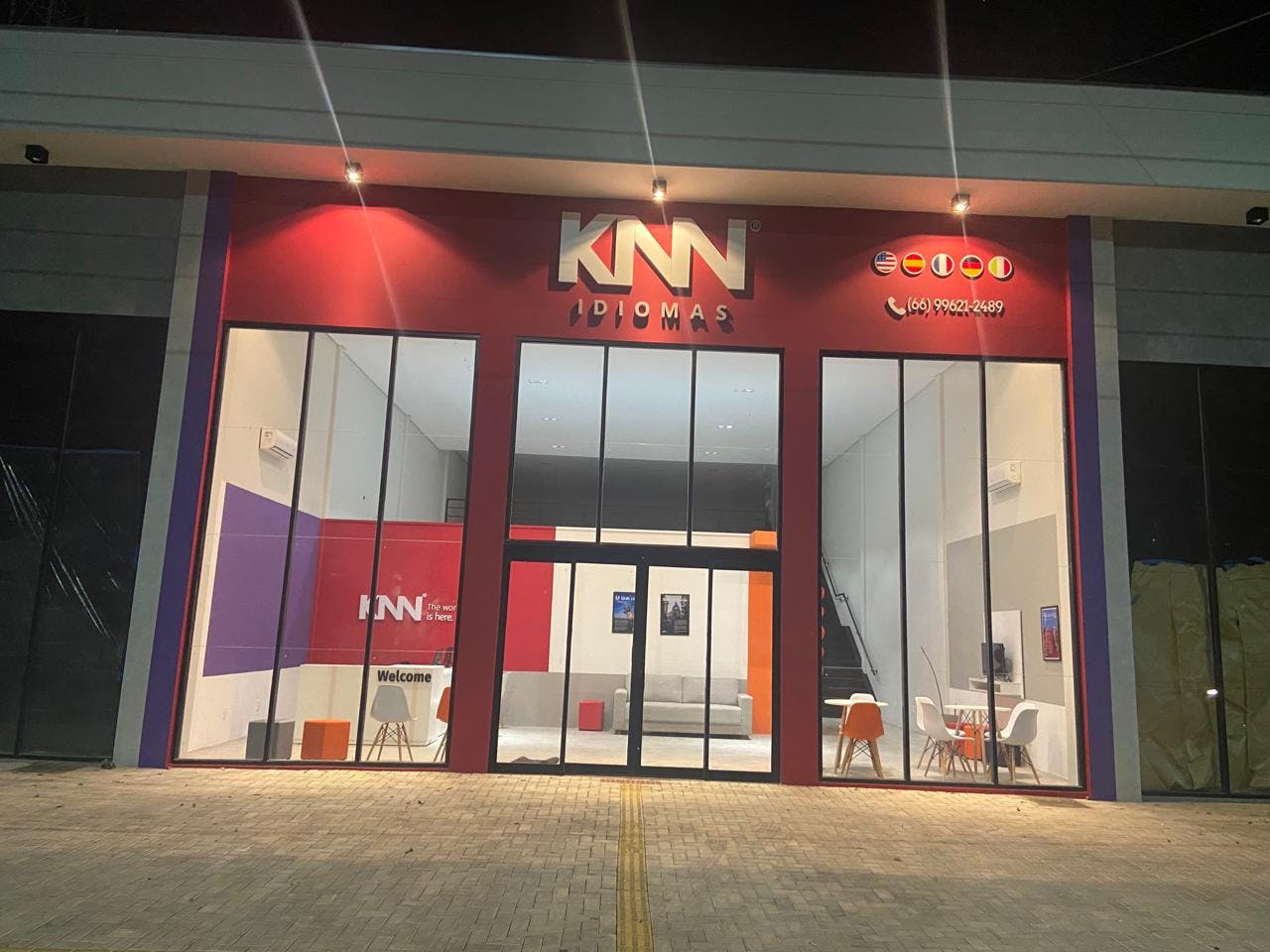 Fachada escola KNN