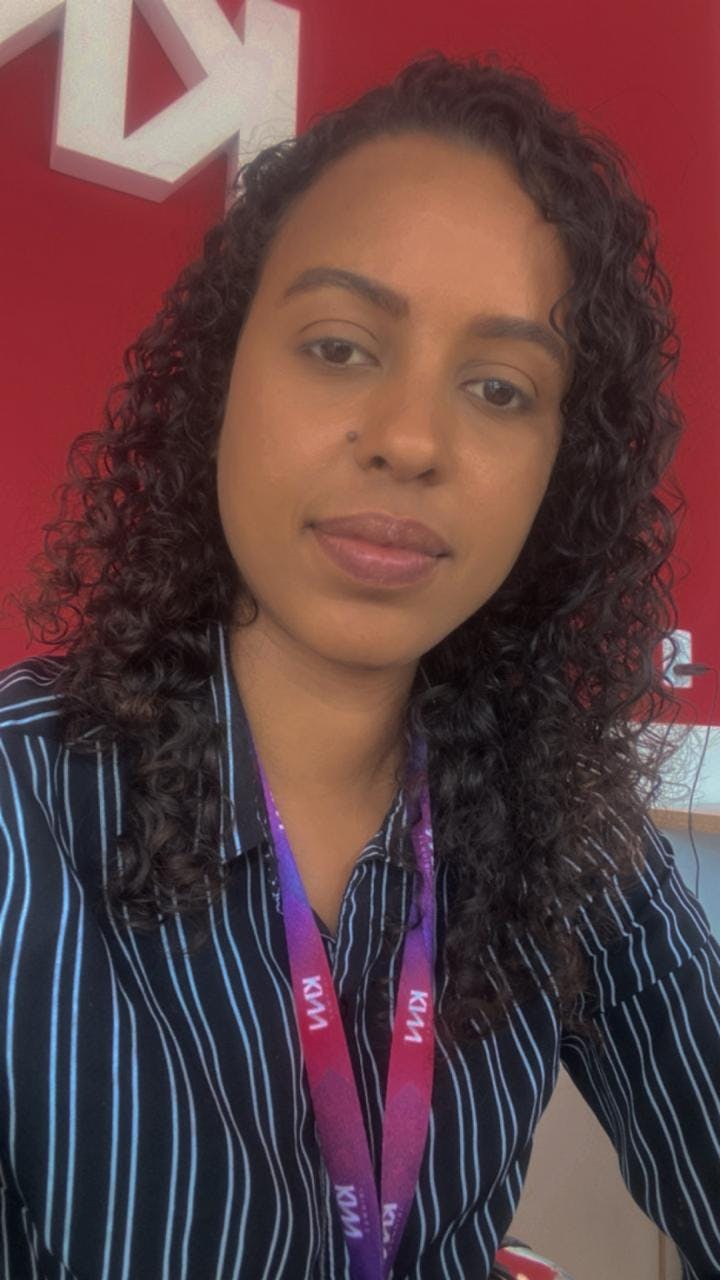 Foto da franqueada Gabriela da KNN Idiomas Iporã do Oeste.