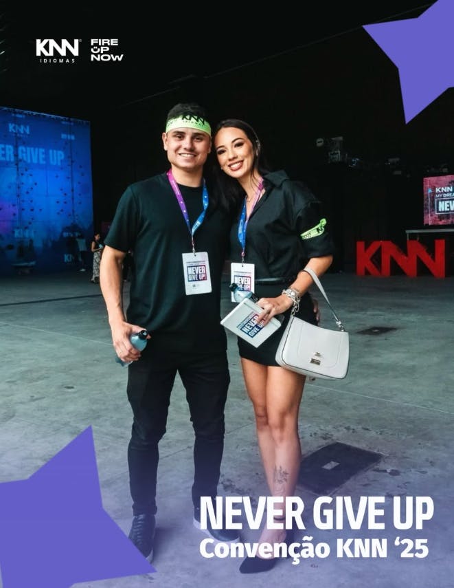 Foto dos franqueados Gabriel e Giovanna, na Convenção KNN 2025 Never Give Up.