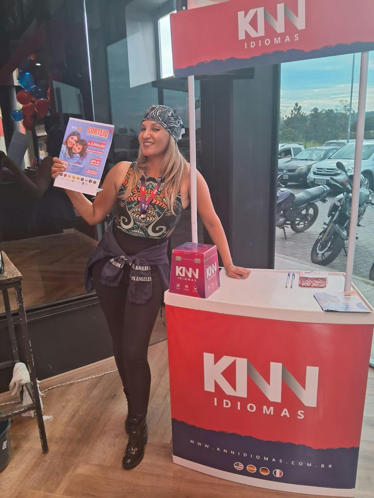 Foto da colaboradora da KNN Idiomas Atibaia.