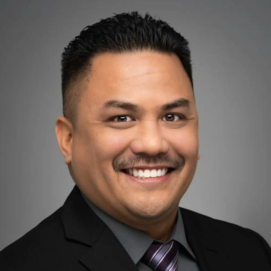 Erwin Querimit Headshot