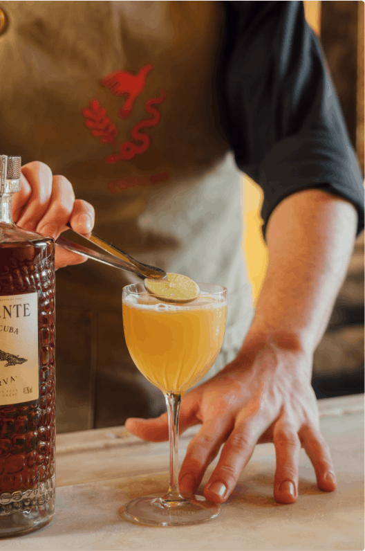 Eminente Ambar Claro beautyshot 1