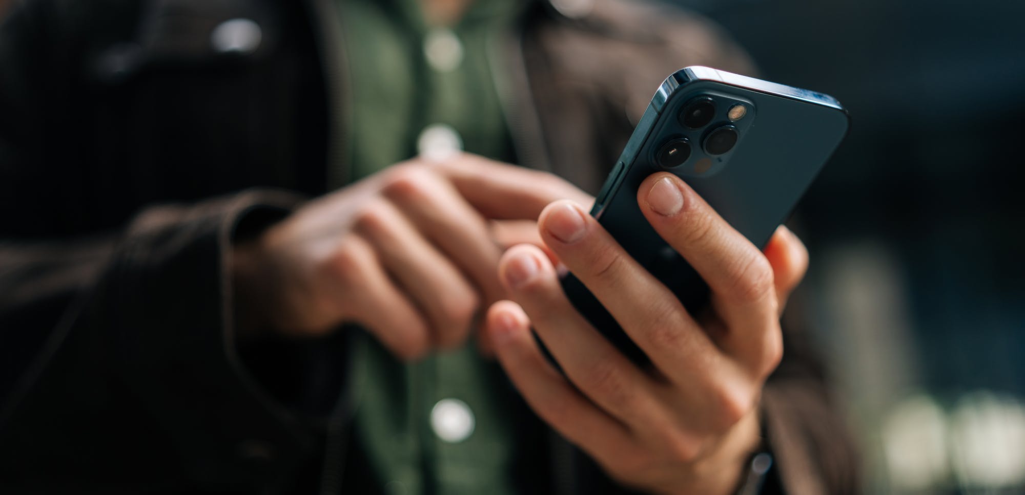 narbild-mobil-i-hand