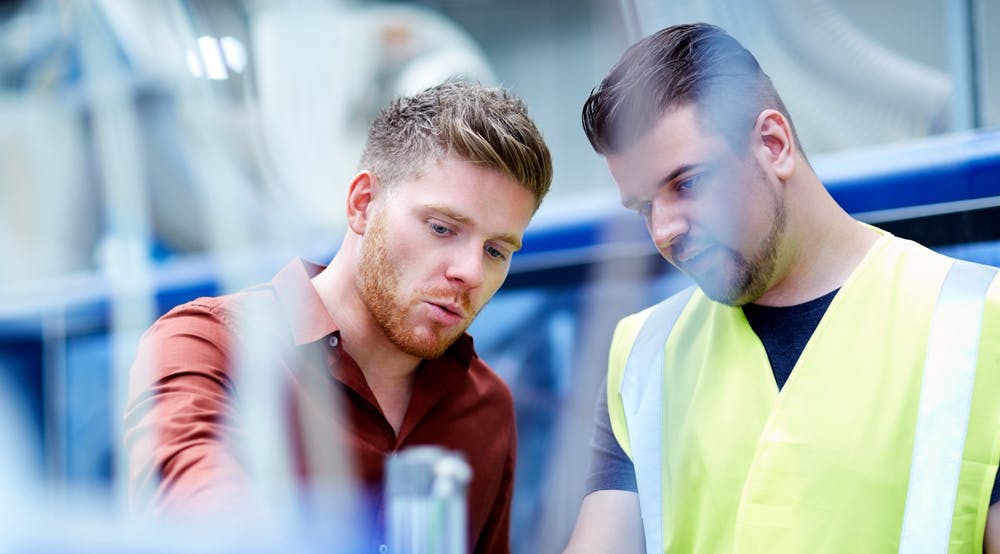 tva-personer-planerar-inom-industrin-1000x600