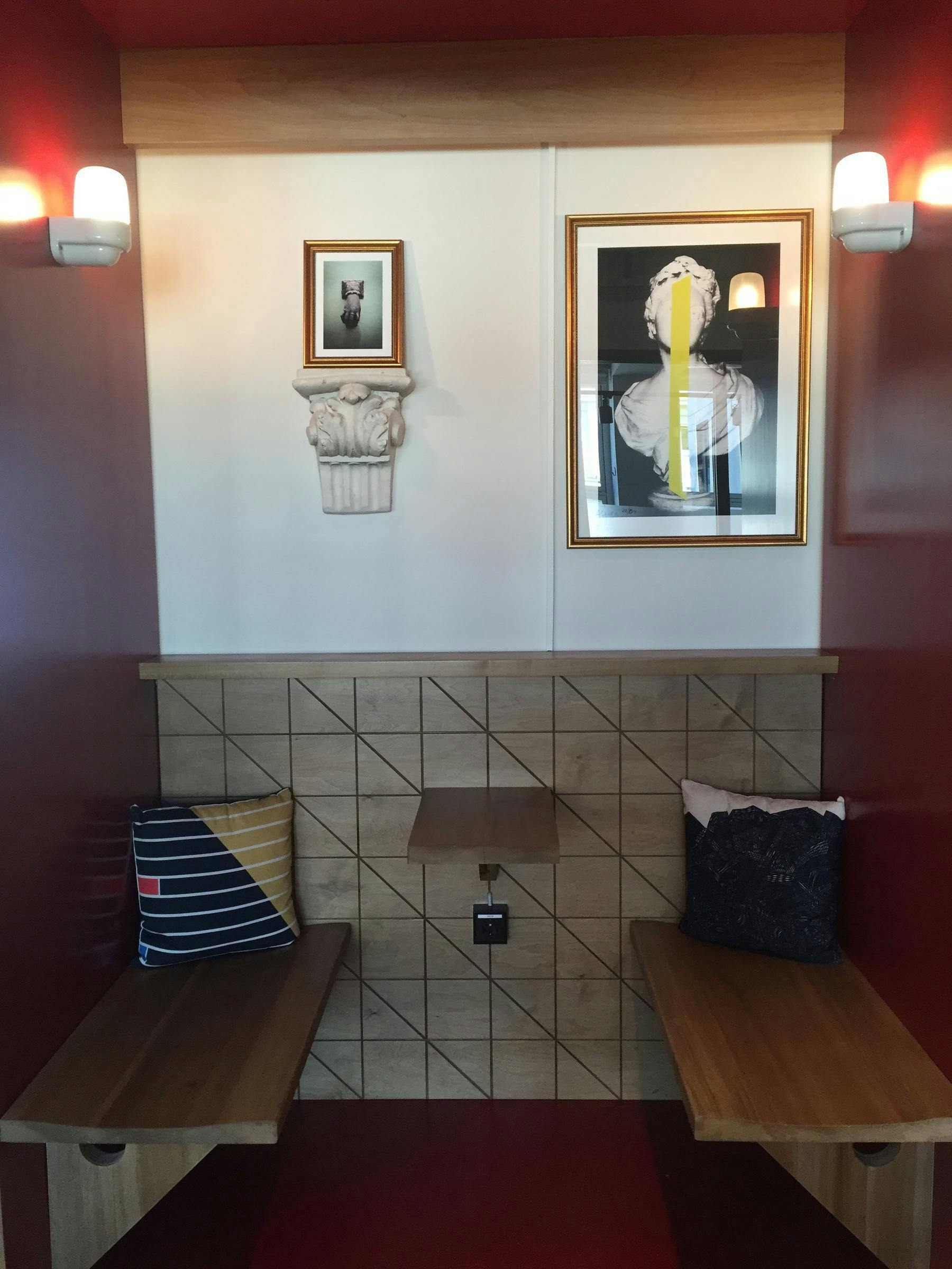 Mindspace meeting booth