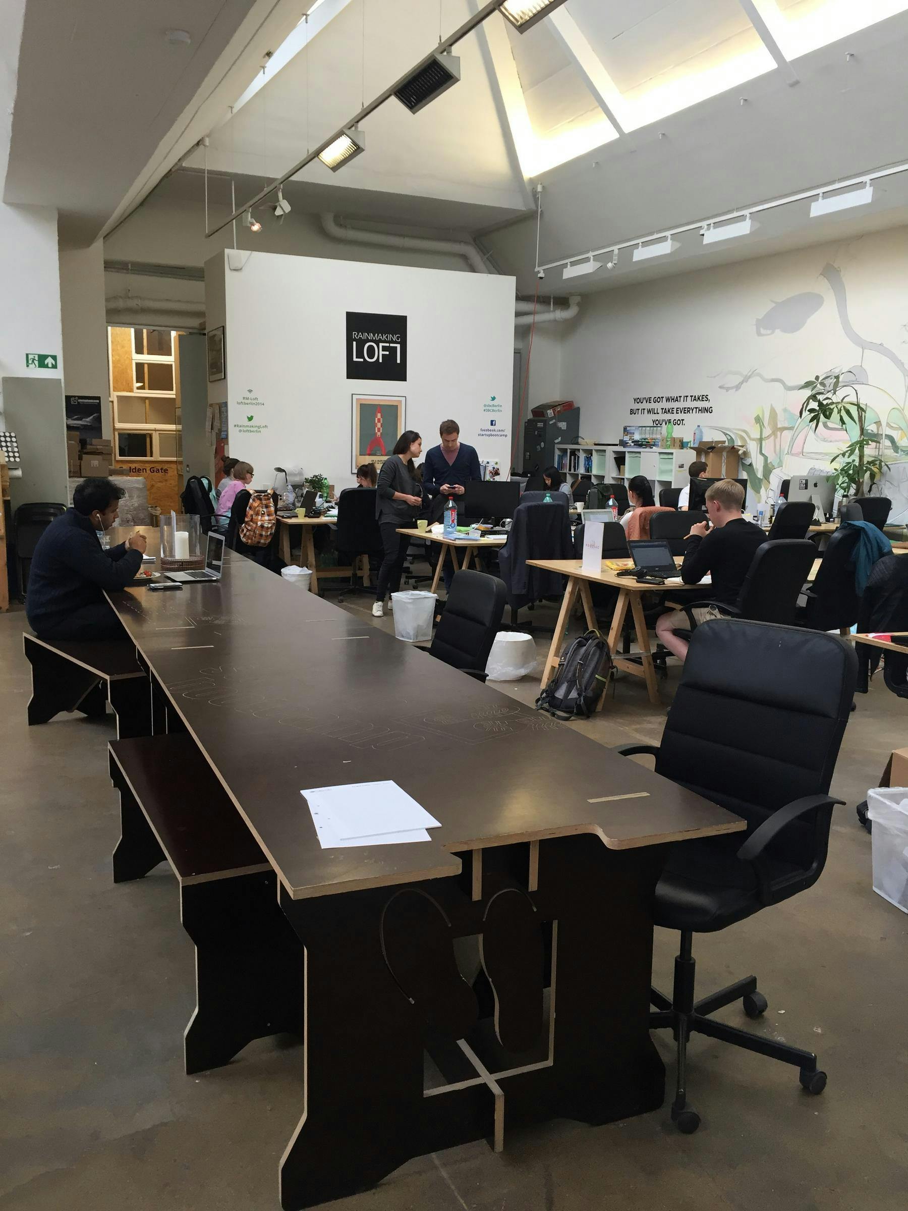 rainmaking_loft_coworkingroom2