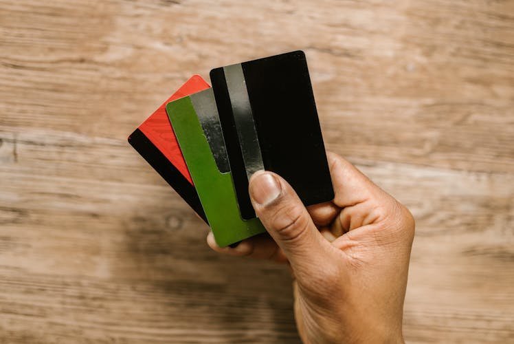 Debetkort vs kredittkort
