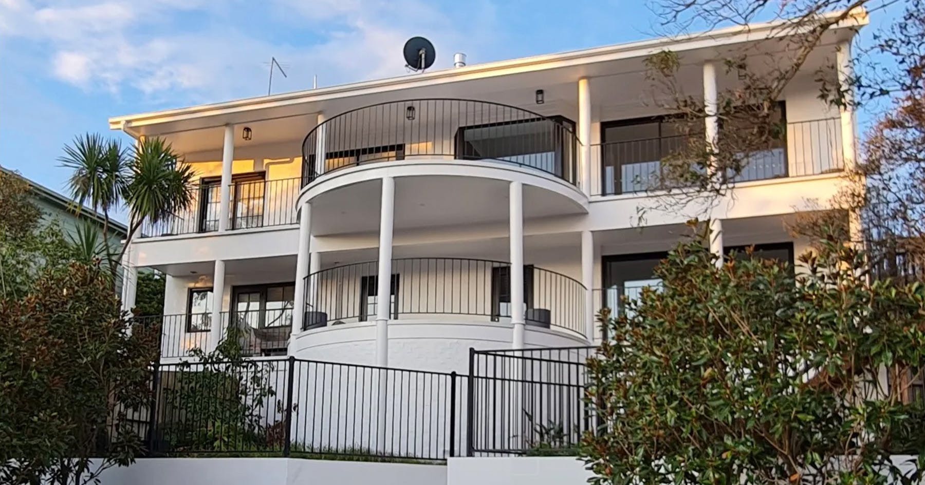 mount eliza home