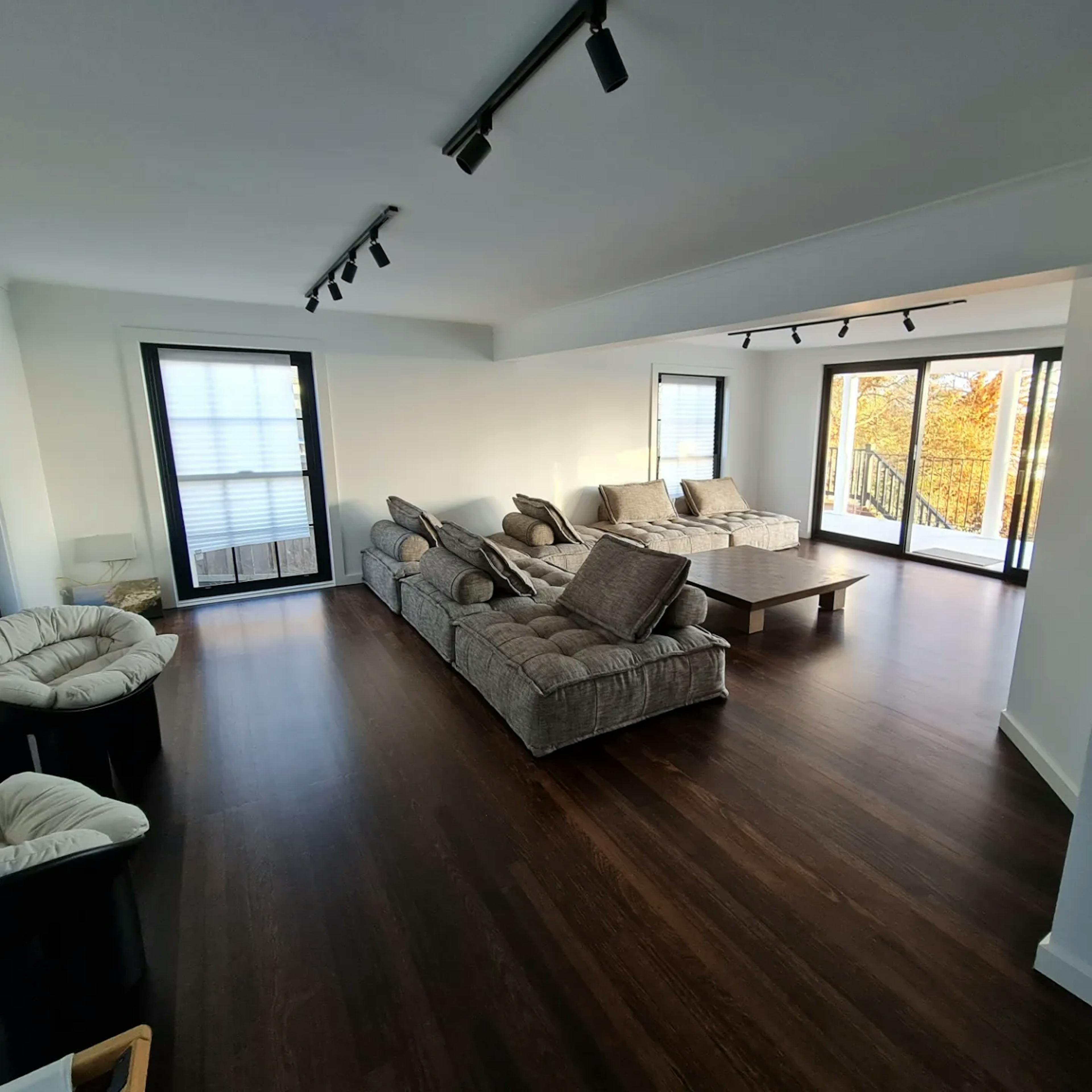 mount eliza renovation lounge