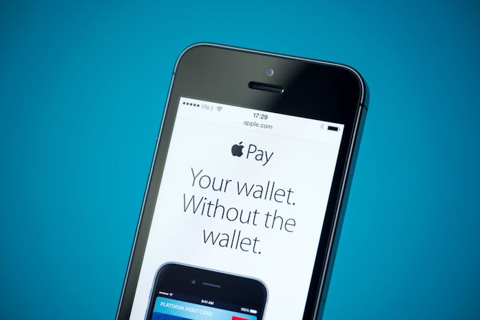 Apple Pay på en telefon.