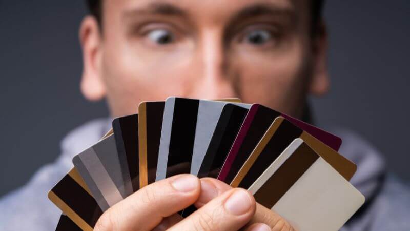 Vad ska man tänka på när man väljer kreditkort?