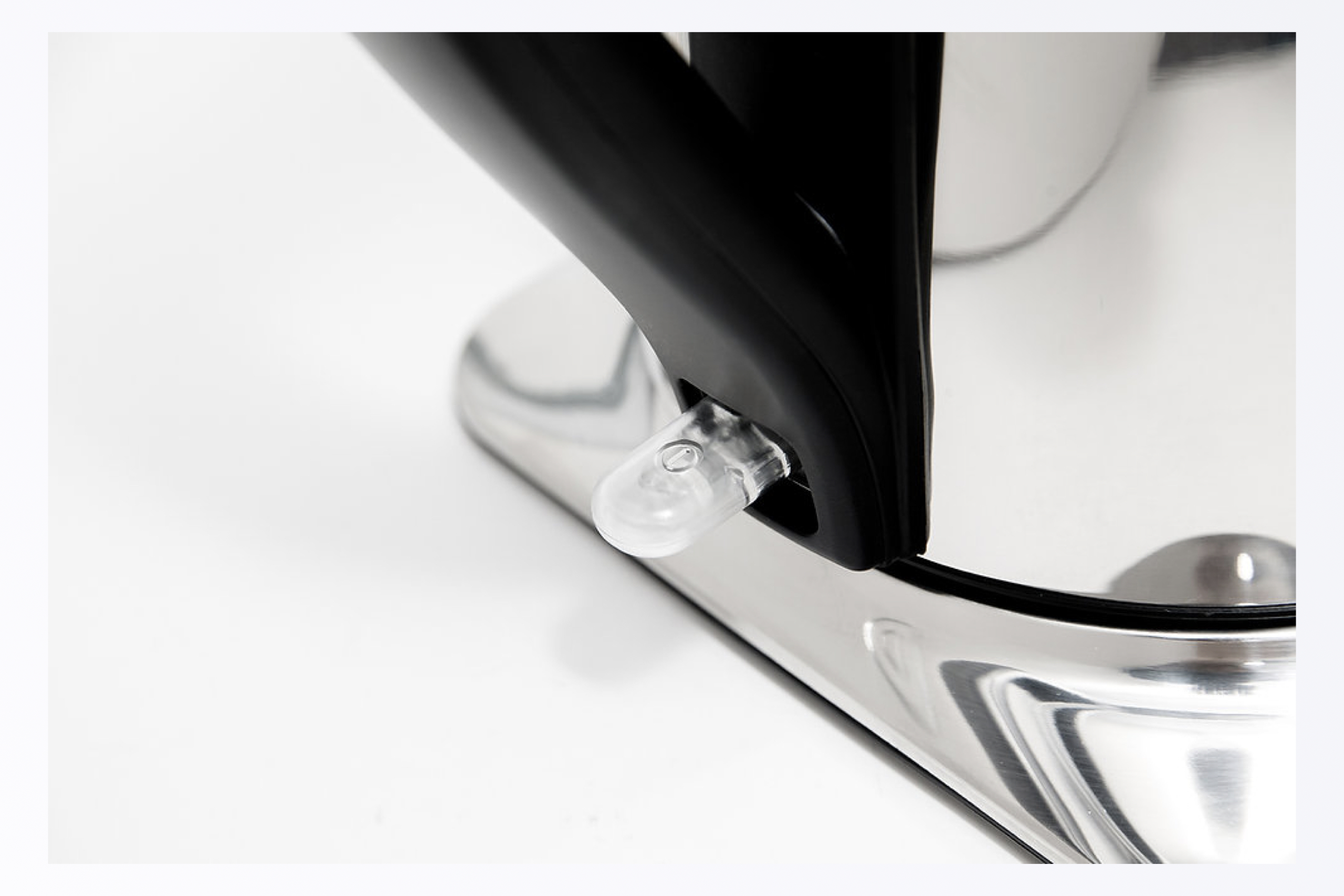 Frigidaire Electric Stainless Steel Kettle