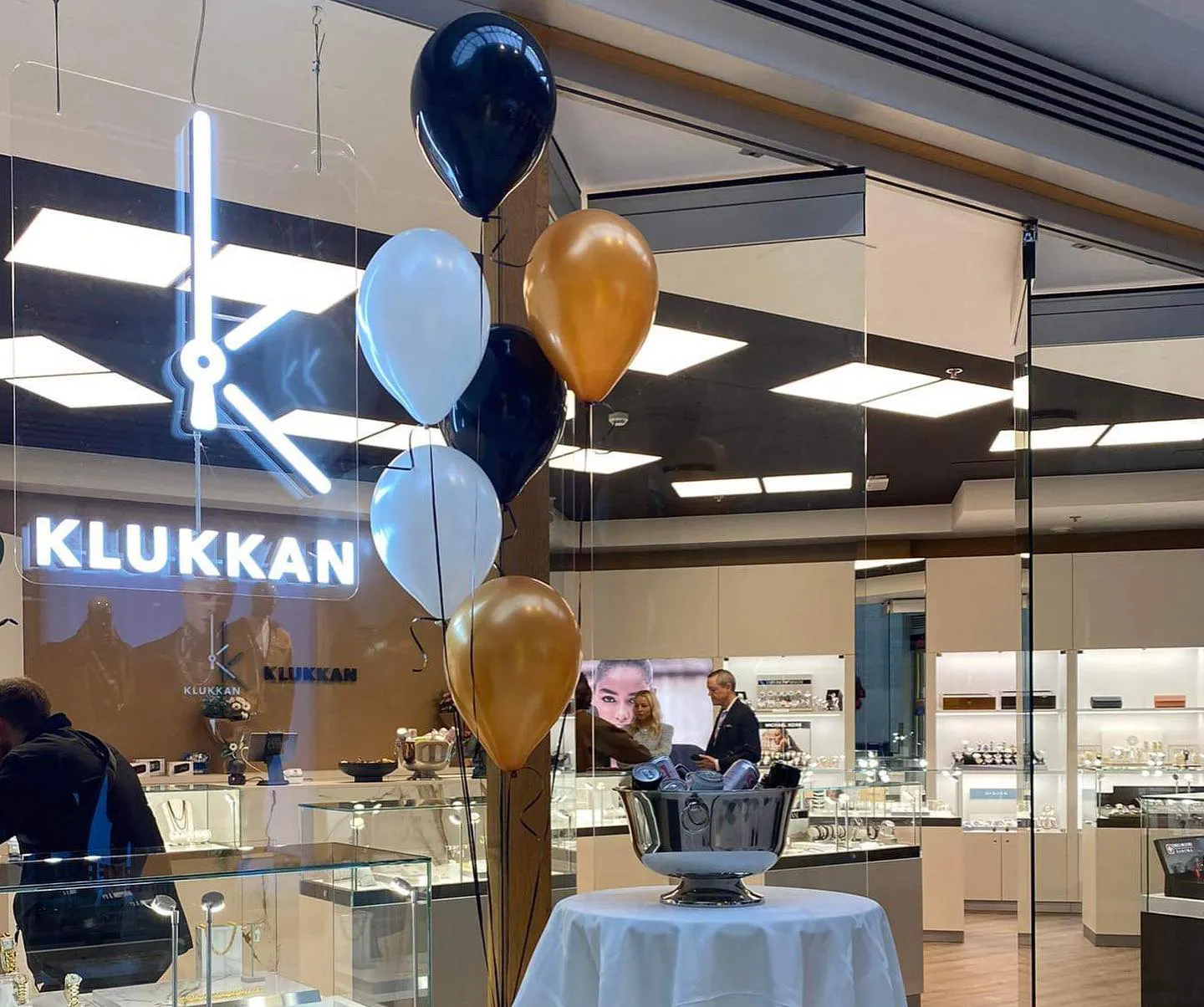 Klukkan opnar glæsilega verslun