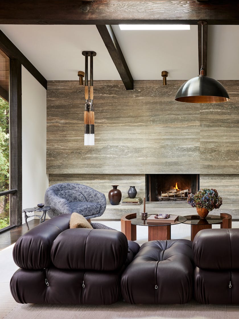 Kristen-Peña-Interiors-Woodside-Home-Living-Room-Couch