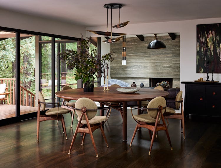 Kristen-Peña-Interiors-Woodside-Home-Dining-Room-Table-Chairs