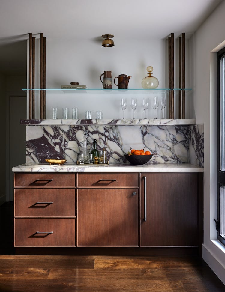 Kristen-Peña-Interiors-Woodside-Home-Kitchen-Bar