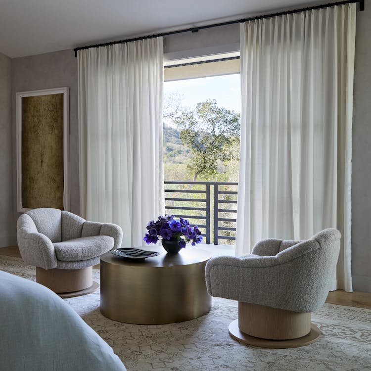 Kristen-Peña-Interiors-Napa-Home-Bedroom-Balcony