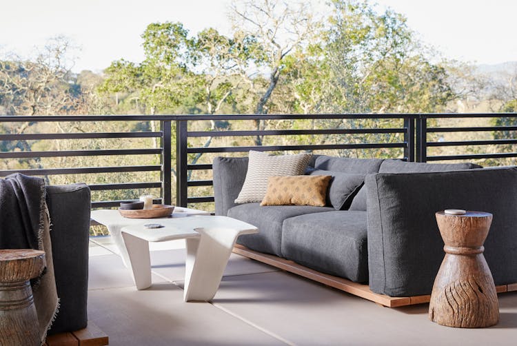 Kristen-Peña-Interiors-Napa-Home-Outdoor-Couch