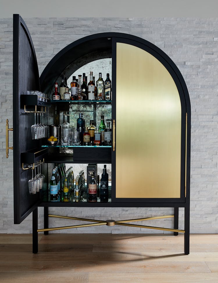 Kristen-Peña-Interiors-Napa-Home-Bar-Cabinet