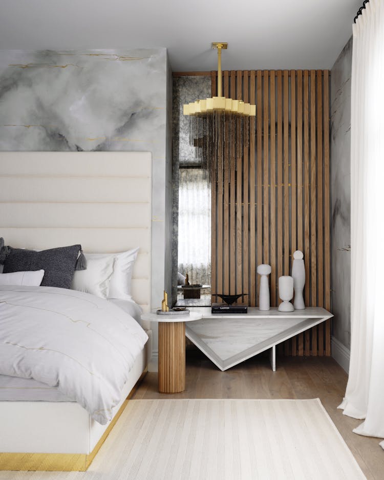Kristen-Peña-Interiors-San-Francisco-Decorators-Showcase-2020-Bedroom-Night-Stand