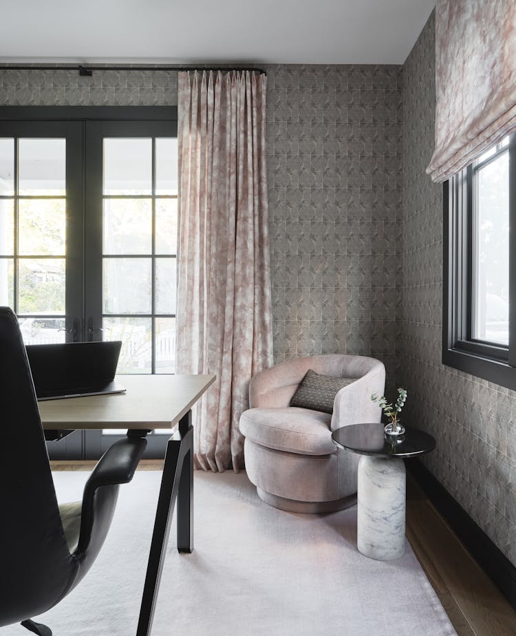 Kristen-Peña-Interiors-Burlingame-Home-Office-Chair