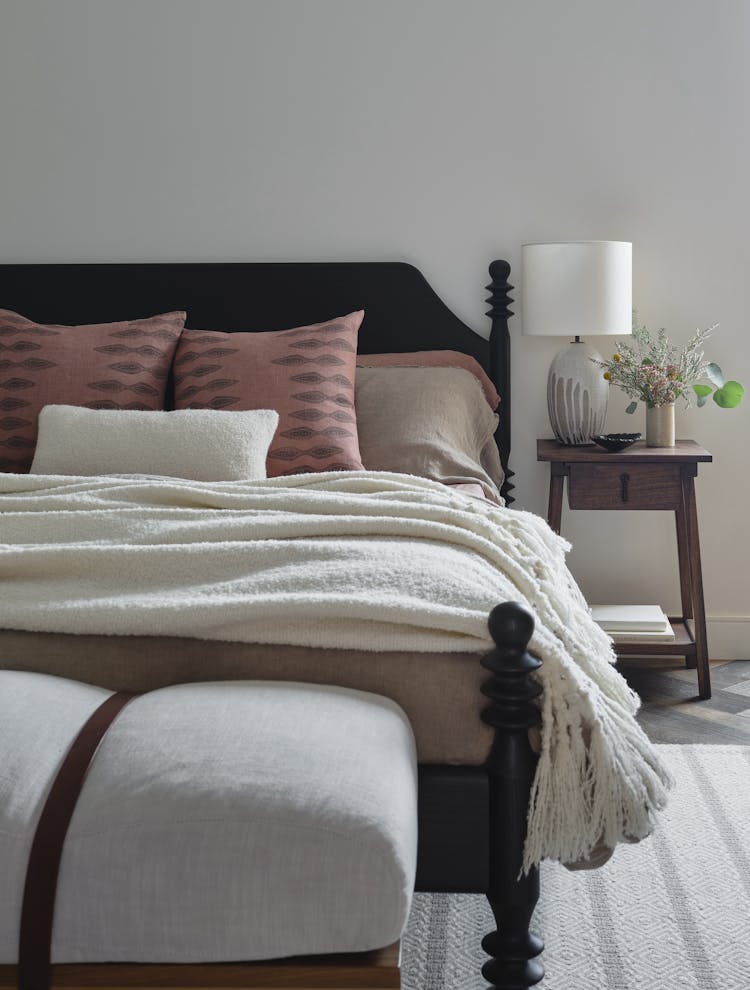 Kristen-Peña-Interiors-Lake-Tahoe-Home-Bedroom-Nightstand