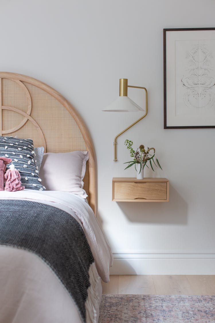 Kristen-Peña-Interiors-27th-Avenue-Home-Girls-Room-Nightstand