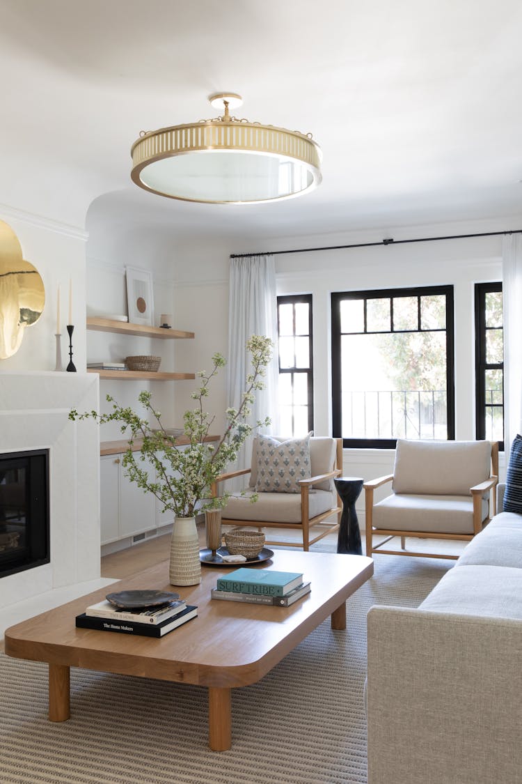 Kristen-Peña-Interiors-27th-Avenue-Home-Living-Room-Coffee-Table