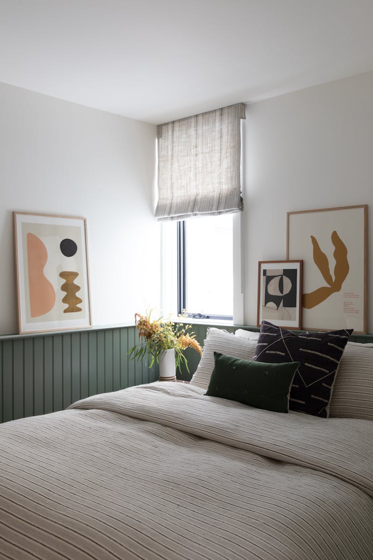 Kristen-Peña-Interiors-27th-Avenue-Home-Lower-Guest-Bedroom
