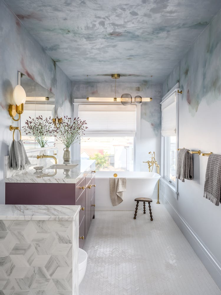 Kristen-Peña-Interiors-Pacific-Grove-Historic-Home-Bathroom-Bathtub