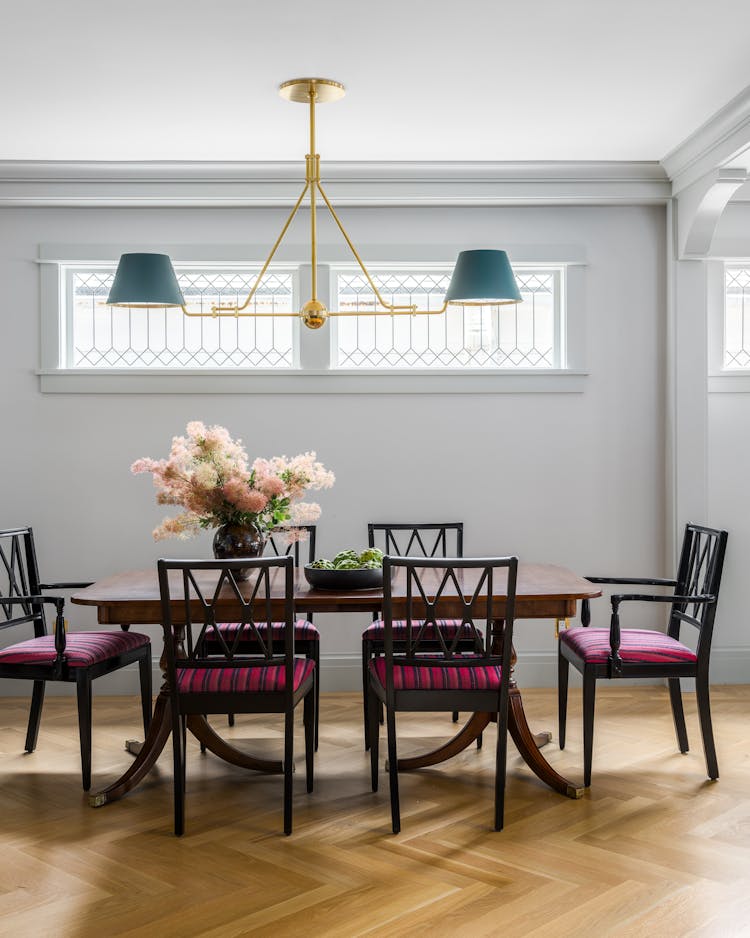 Kristen-Peña-Interiors-Pacific-Grove-Historic-Home-Dining-Room-Table
