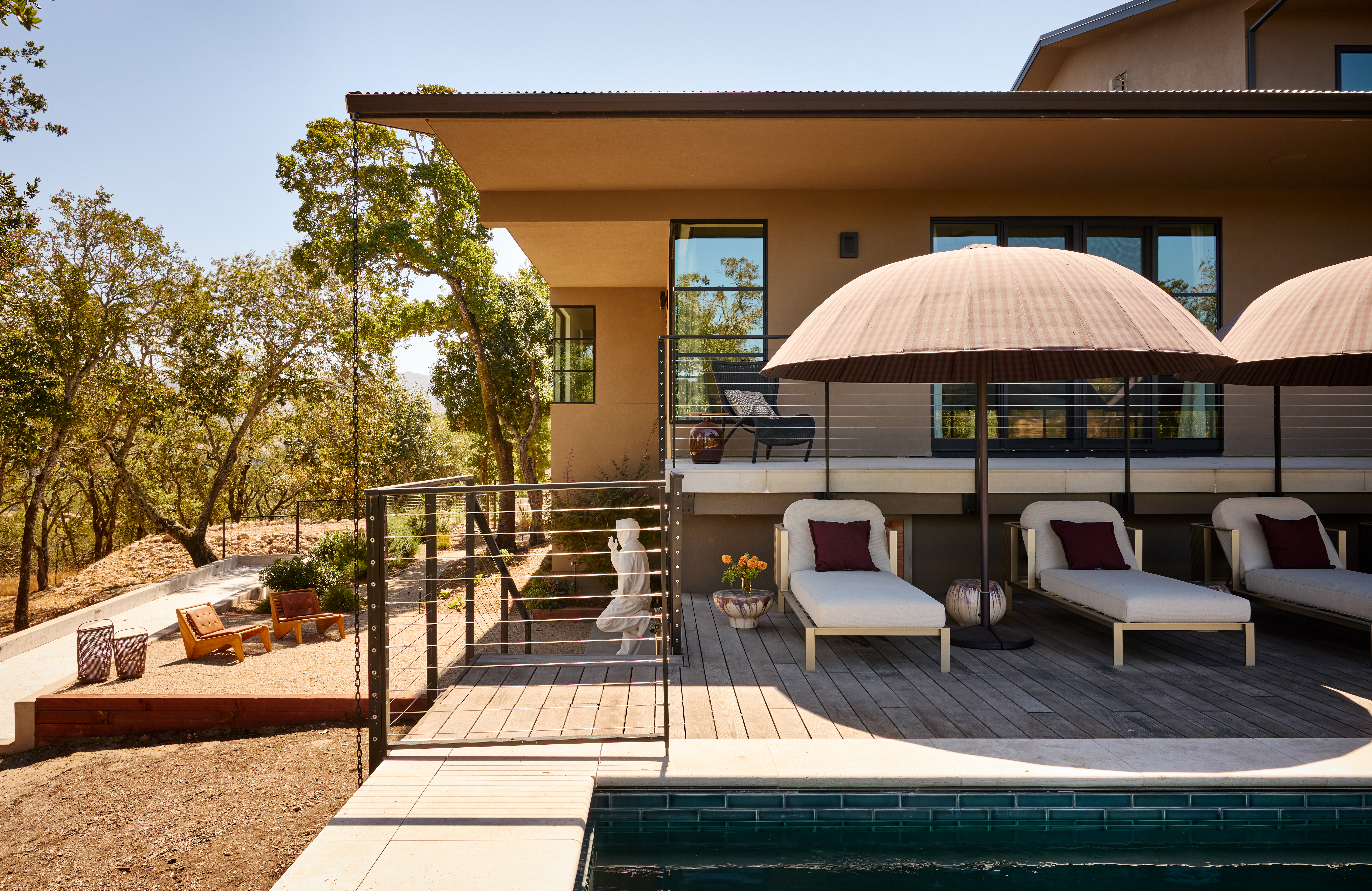 KInt.Dustin.Merkl.Napa_038Kristen-Peña-Interiors-Napa Home-Exterior Loungers