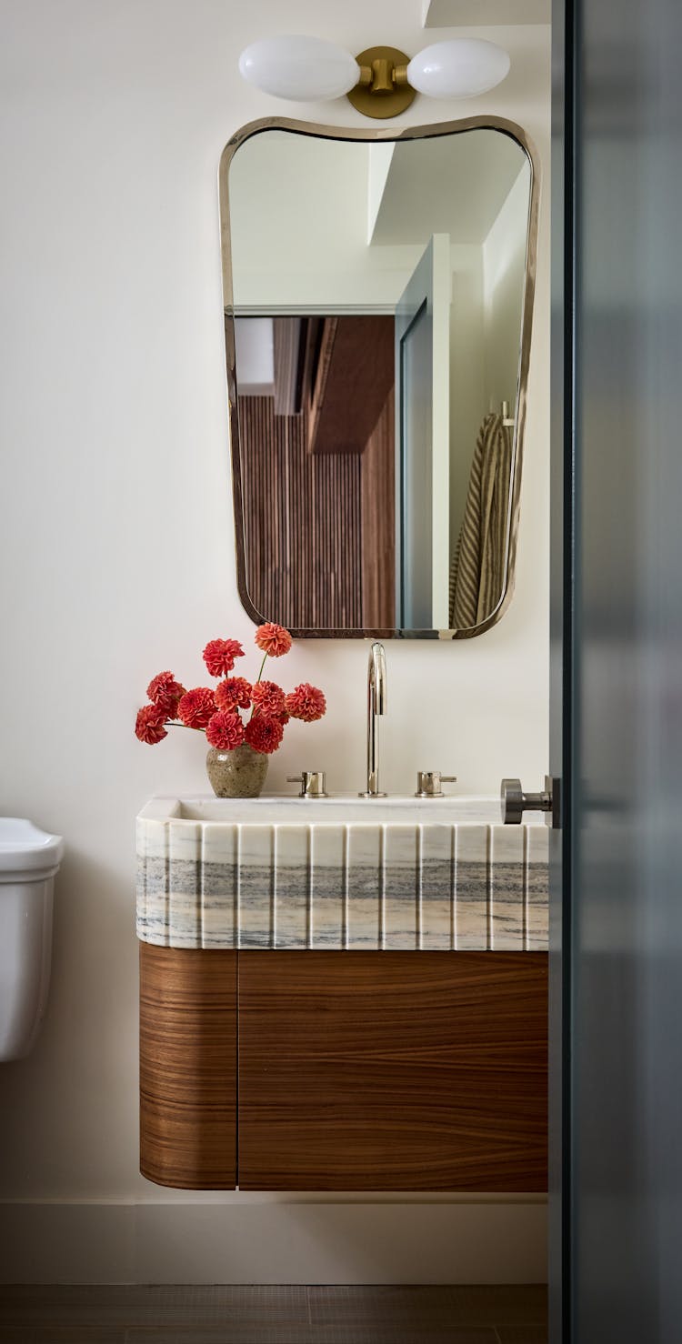 Kristen-Peña-Interiors-15th Ave-Cottage-Bathroom