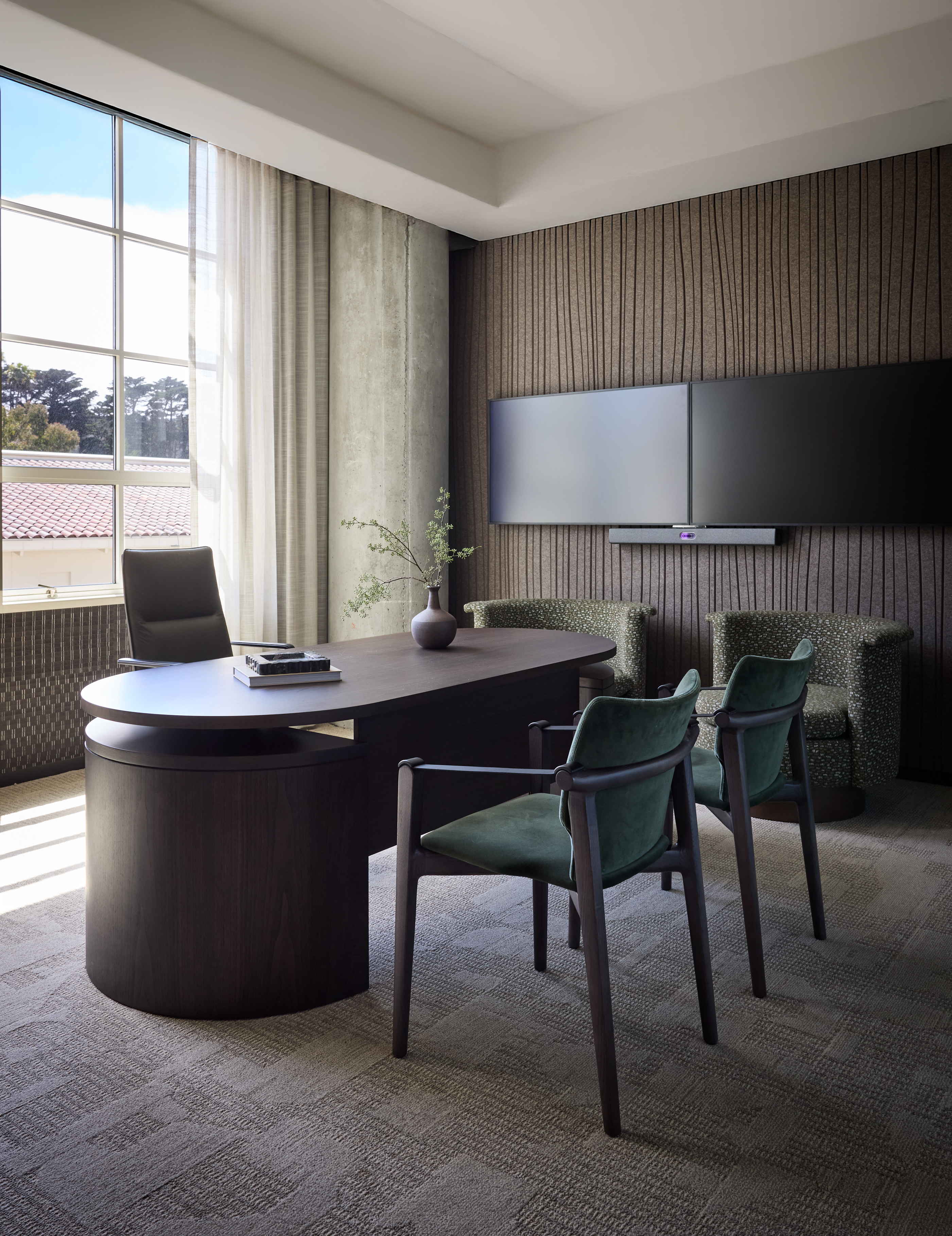 Kristen-Peña-Interiors-Apogee-Office