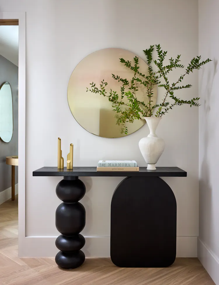 Kristen-Peña-Interiors-Console