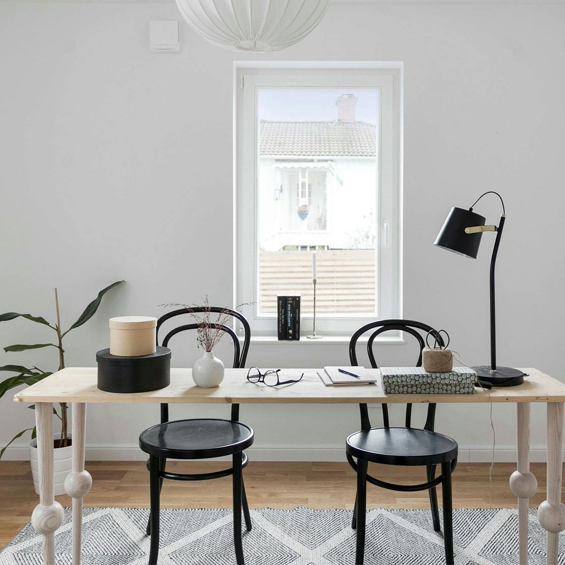 Work station