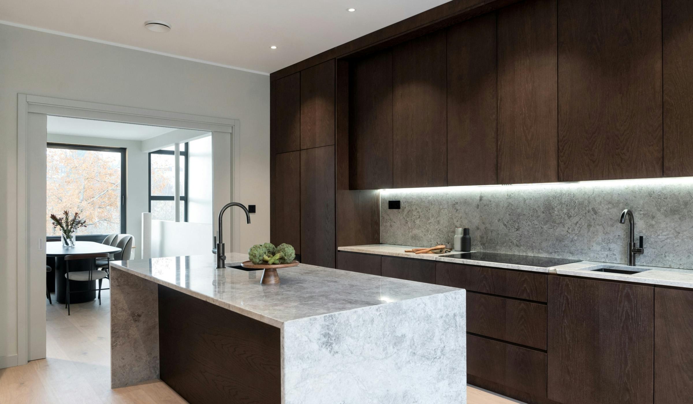 Beautiful prefab residence with a minimal environmental footprint
