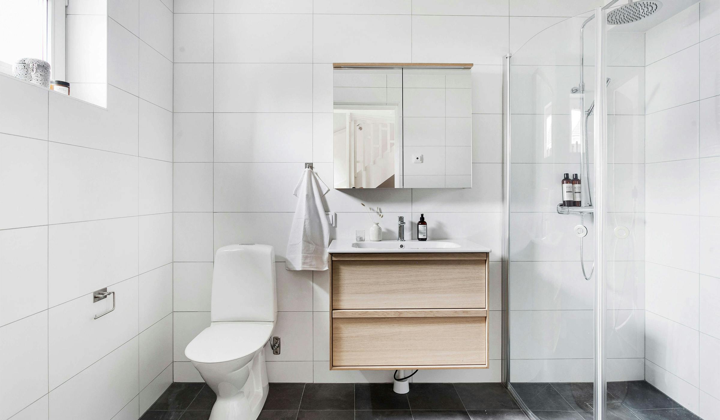 White spacious bathroom