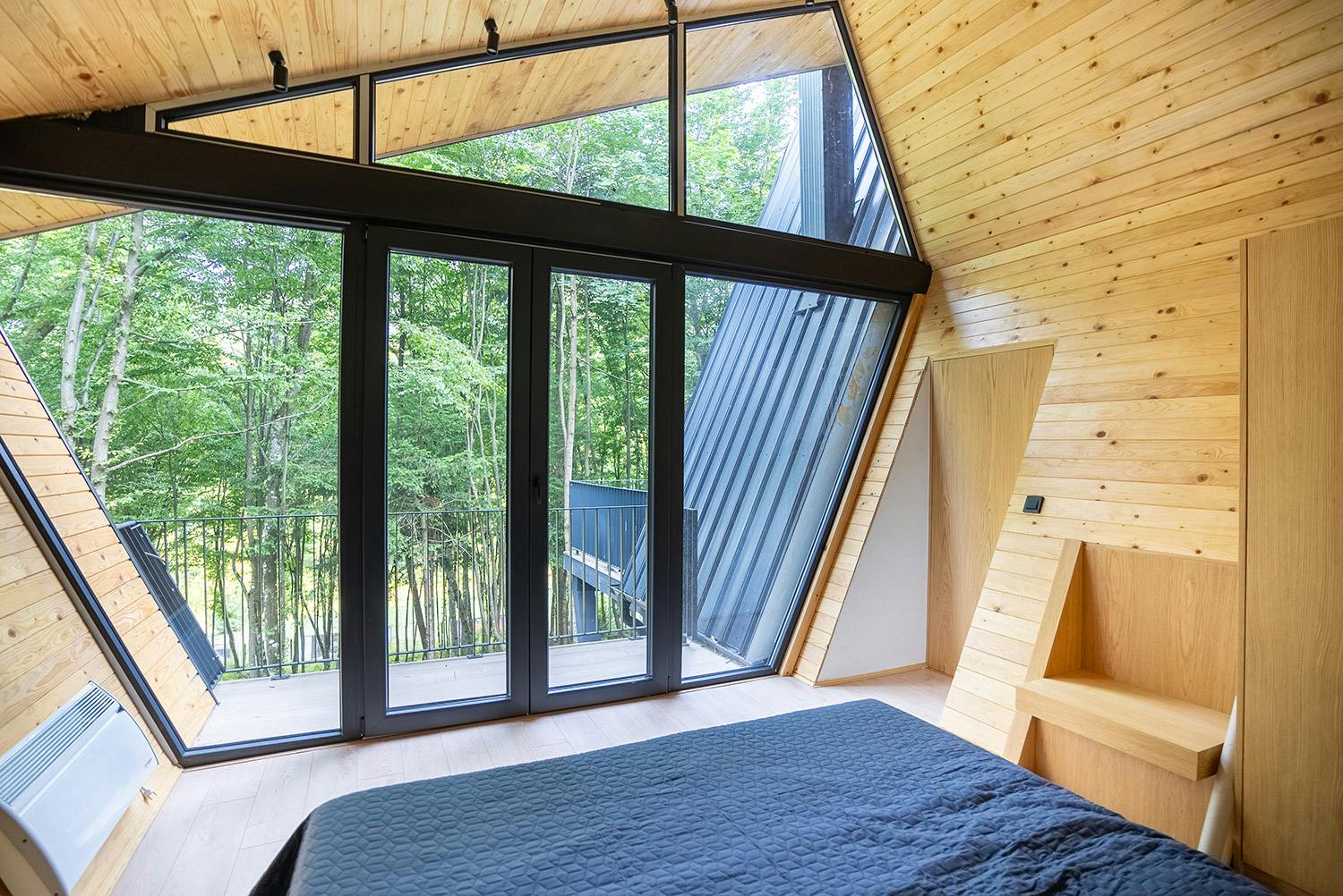 Tajan Cliff View Weekend House