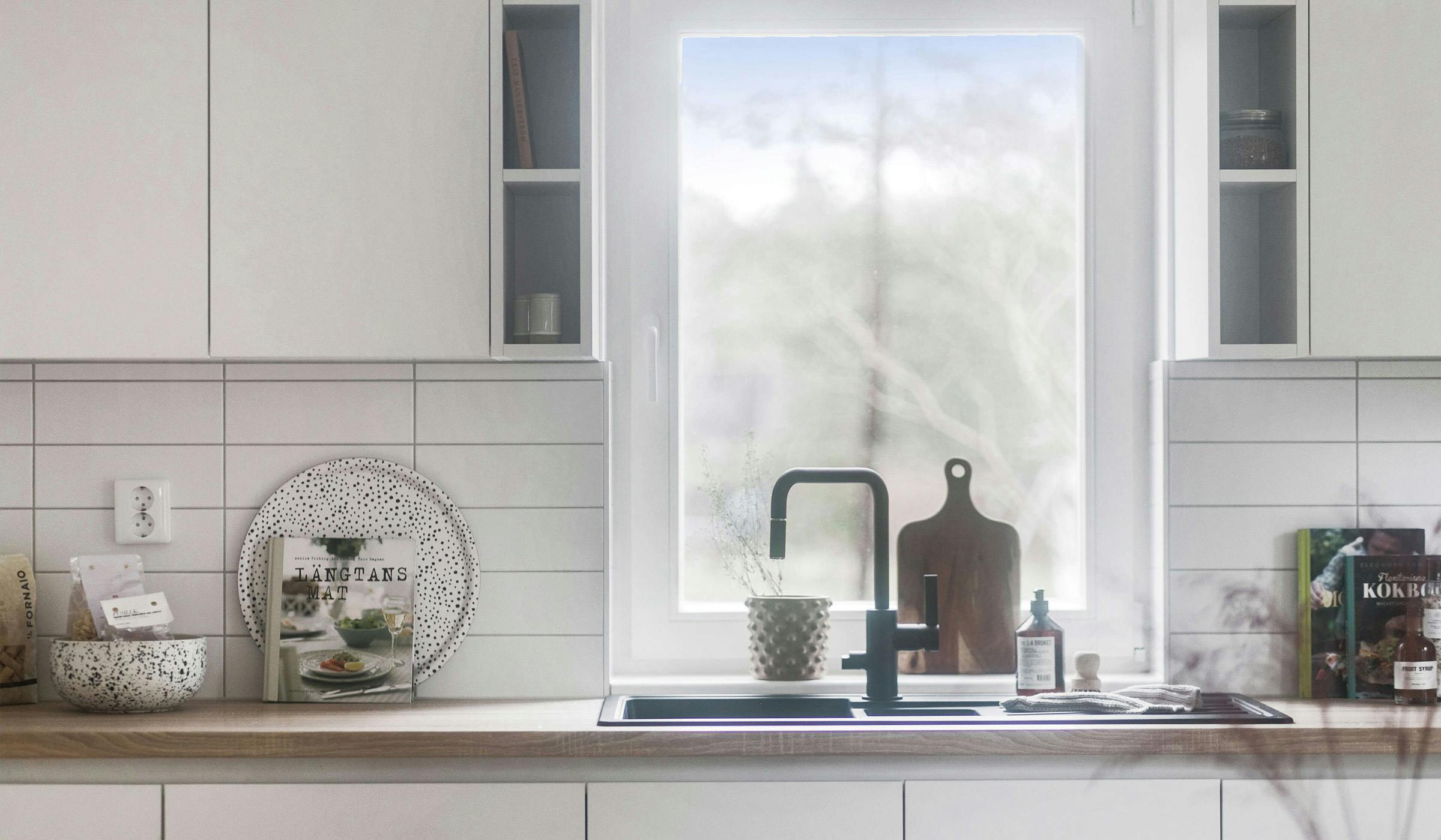 Minimalist kitchen