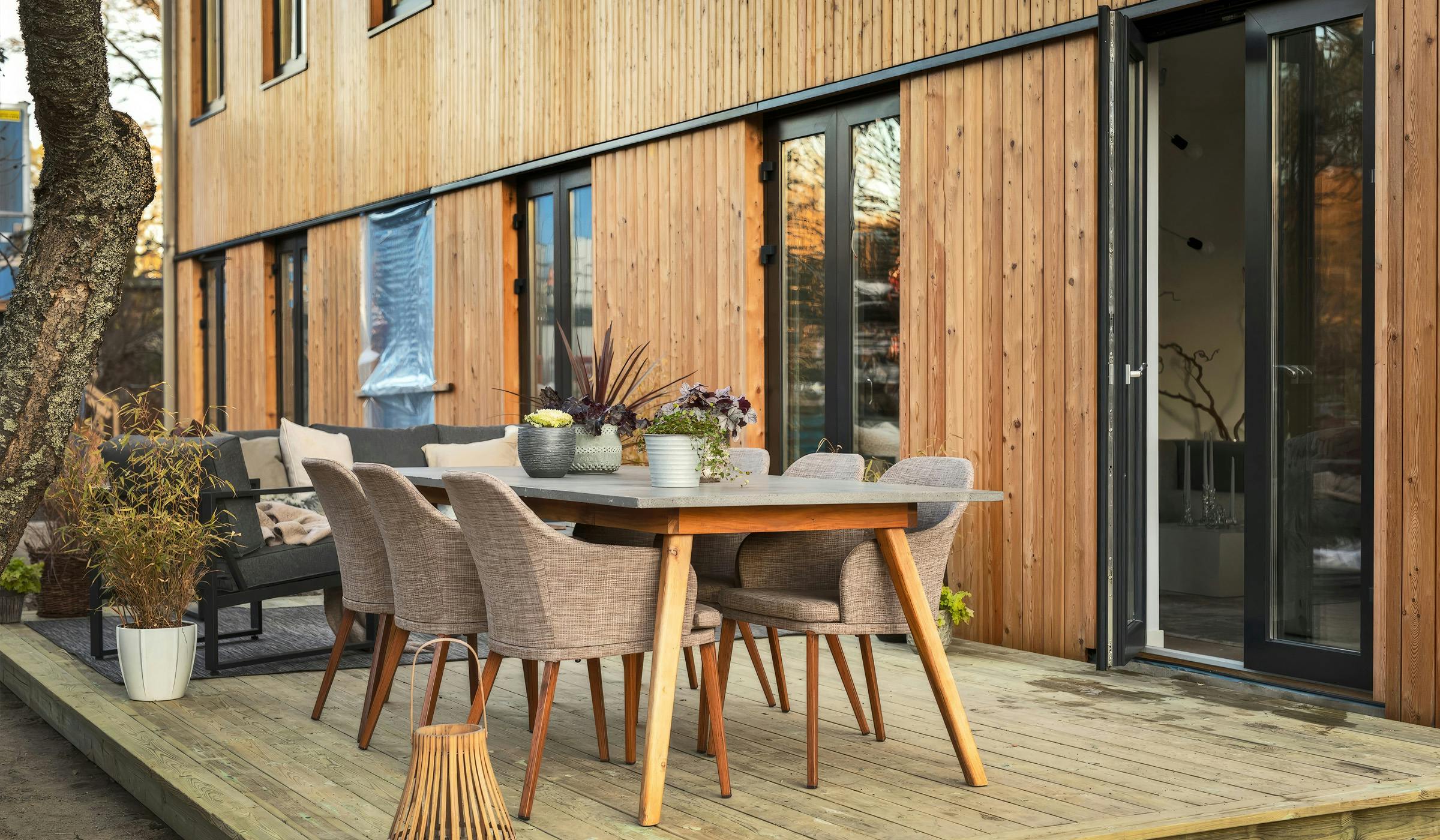 Large, energy-efficient openings