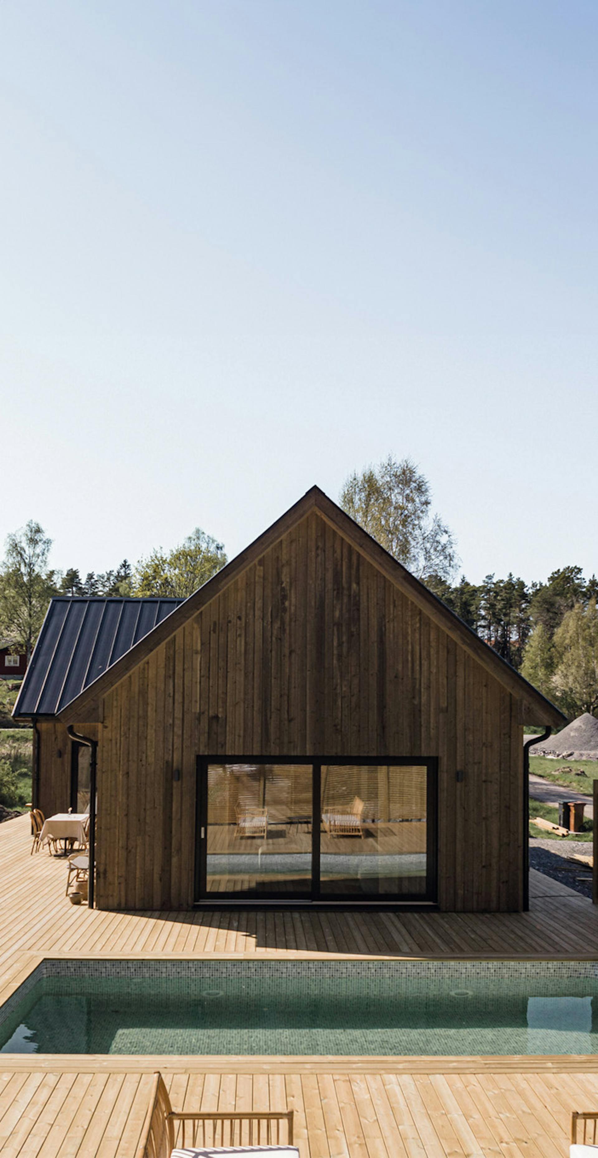 Modern Värmdö home by Krivaja, built with advanced prefabrication methods
