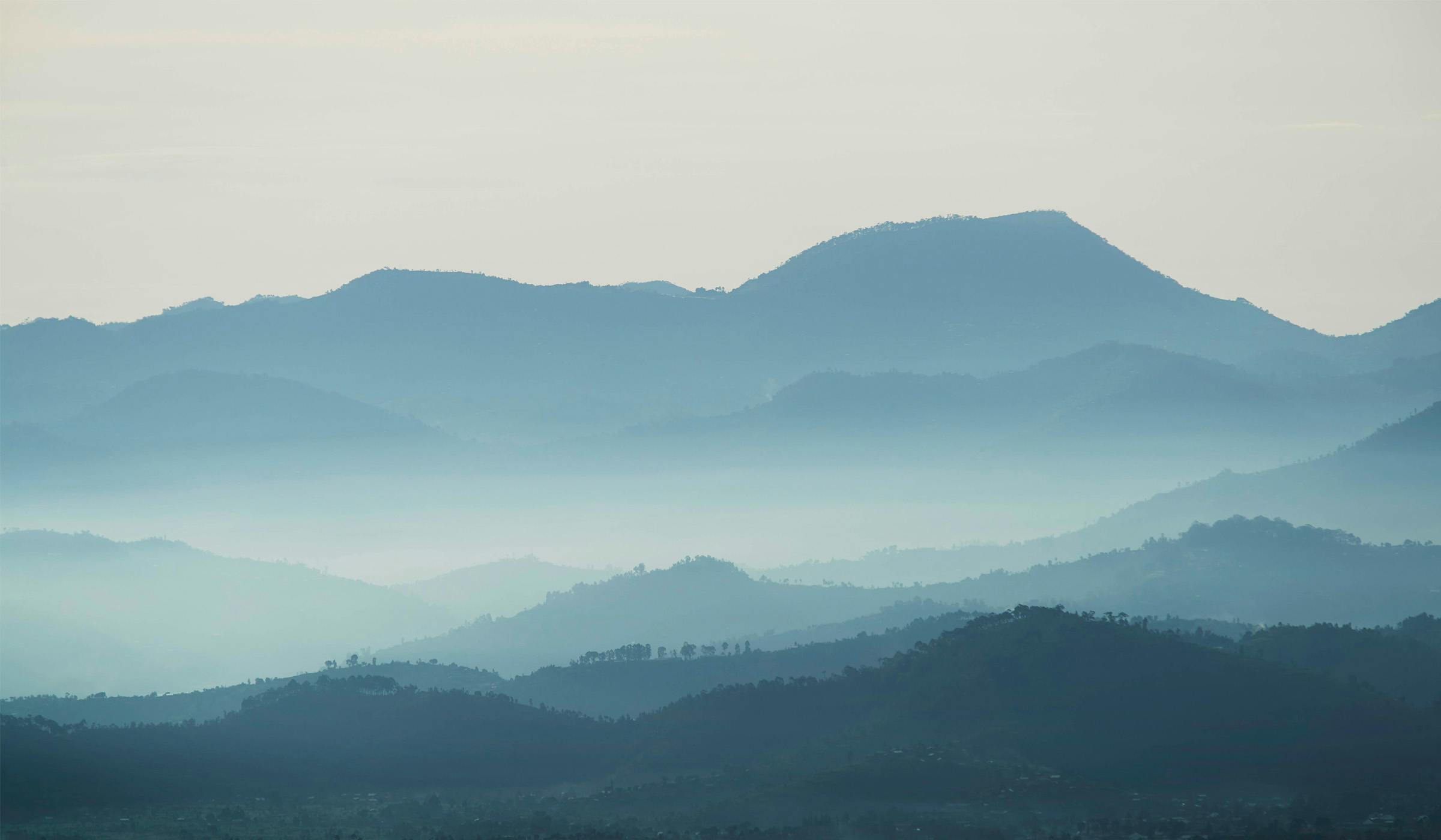 One&Only Gorilla's Nest Misty Sunrise