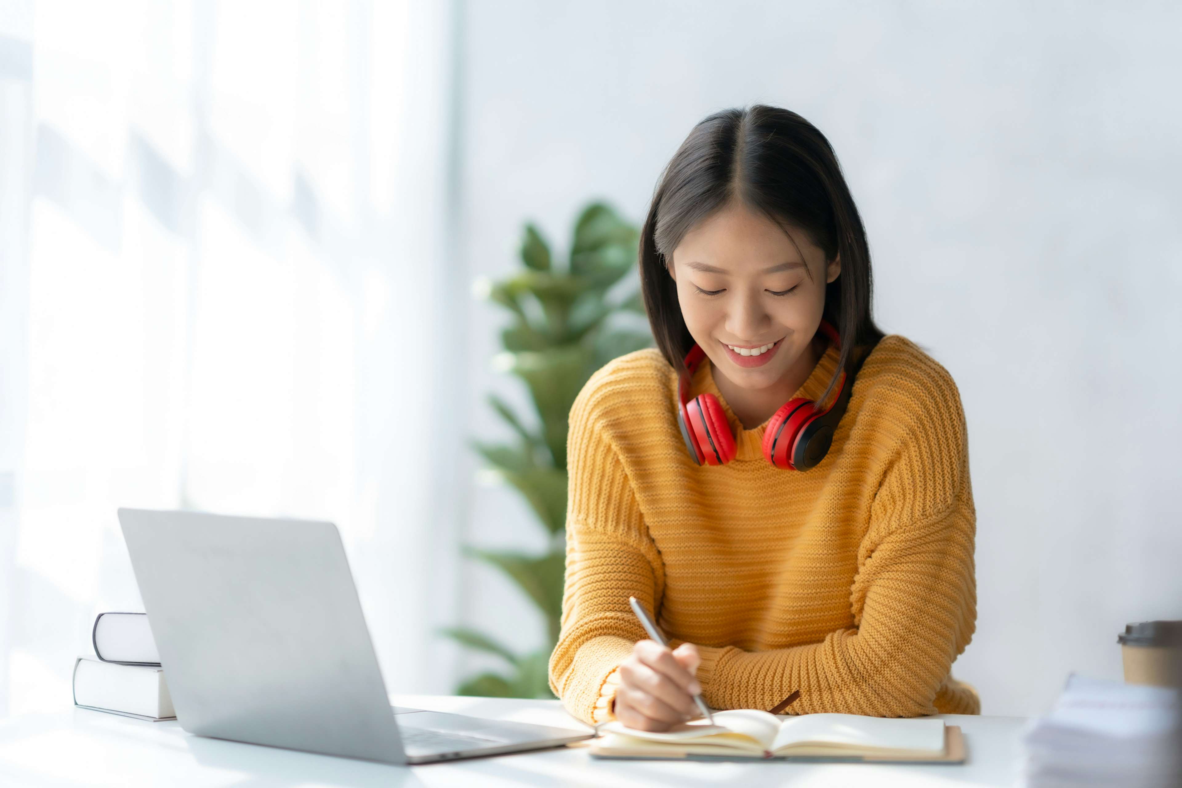 Northwestern pre-college online medical research student