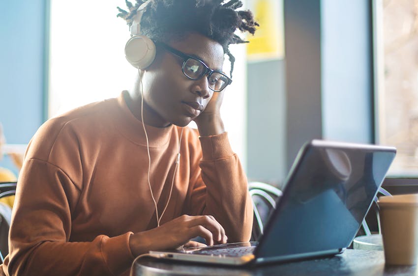 High school student taking Wake Forest's Business +Live course