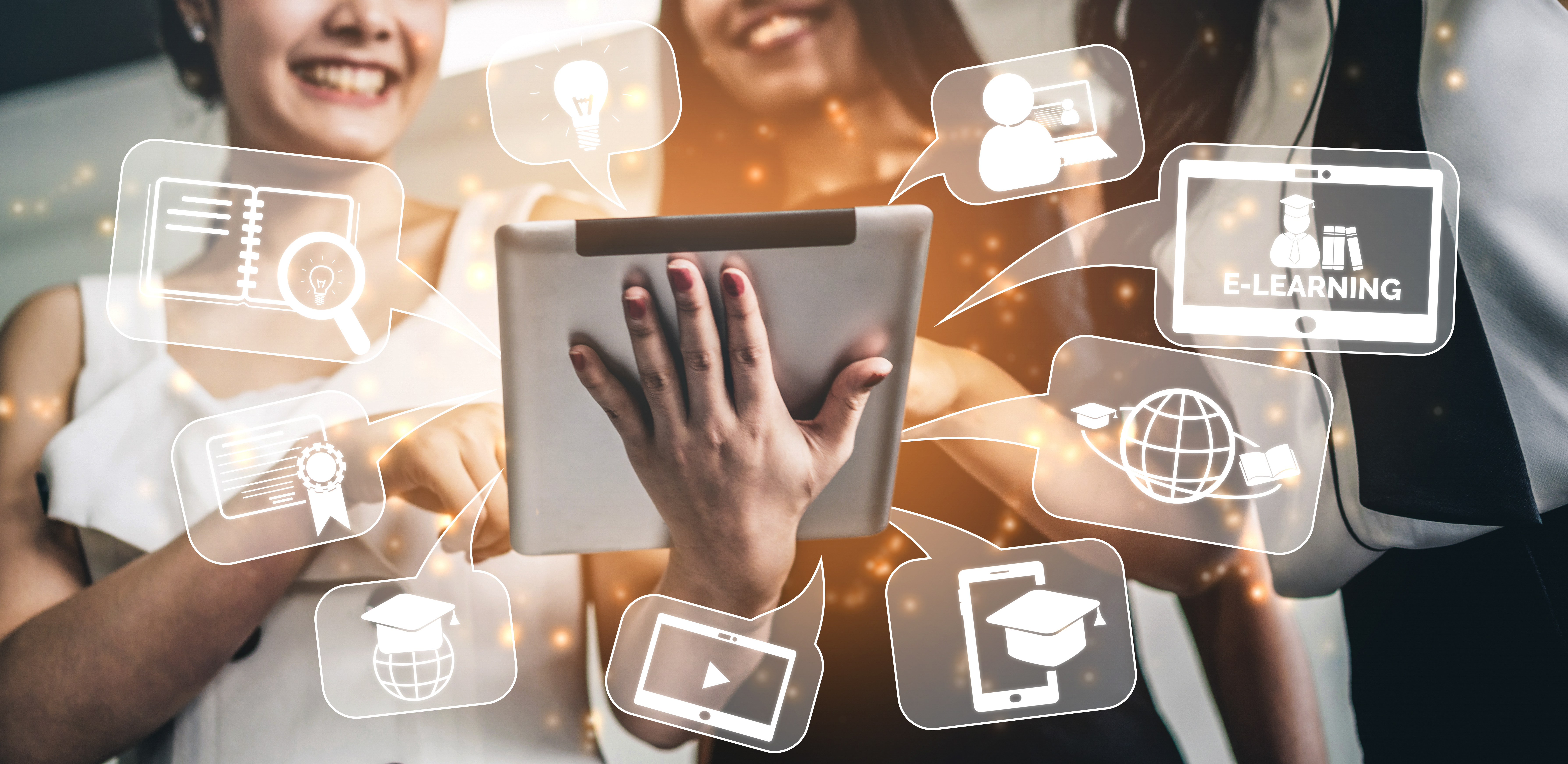 alumnas con una tablet