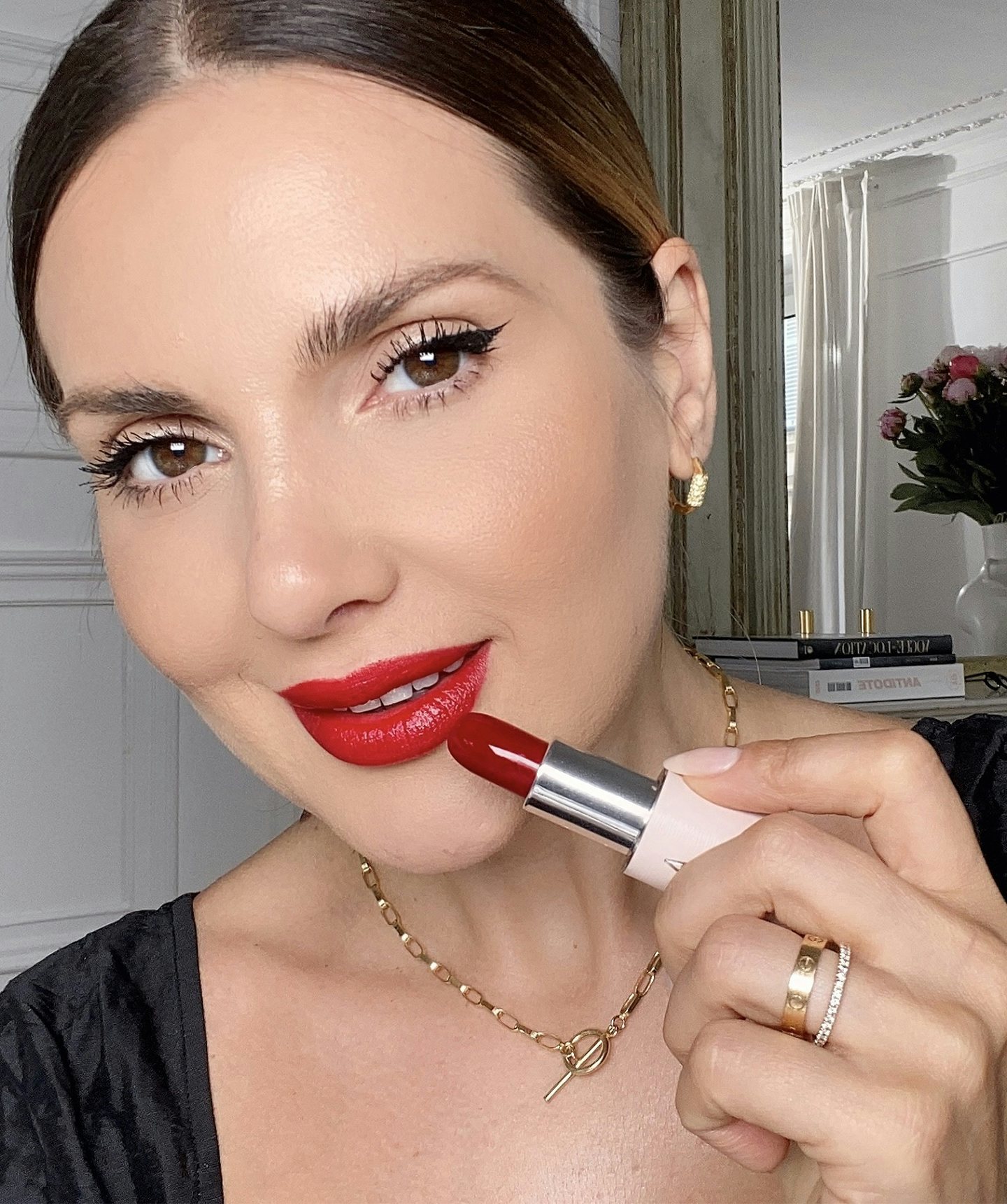 La bouche rouge Andreea Ali The Red Andreea lipstick