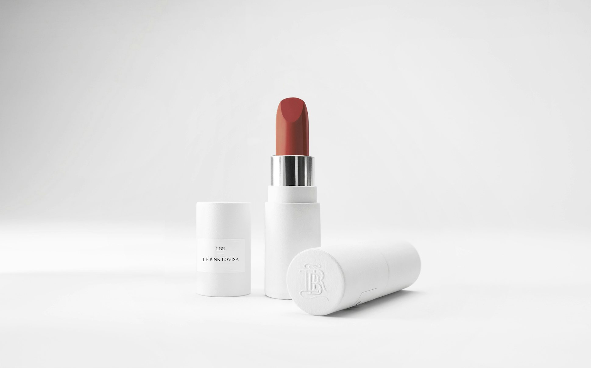 La bouche rouge Le Rose Lovisa lipstick in the white paper case