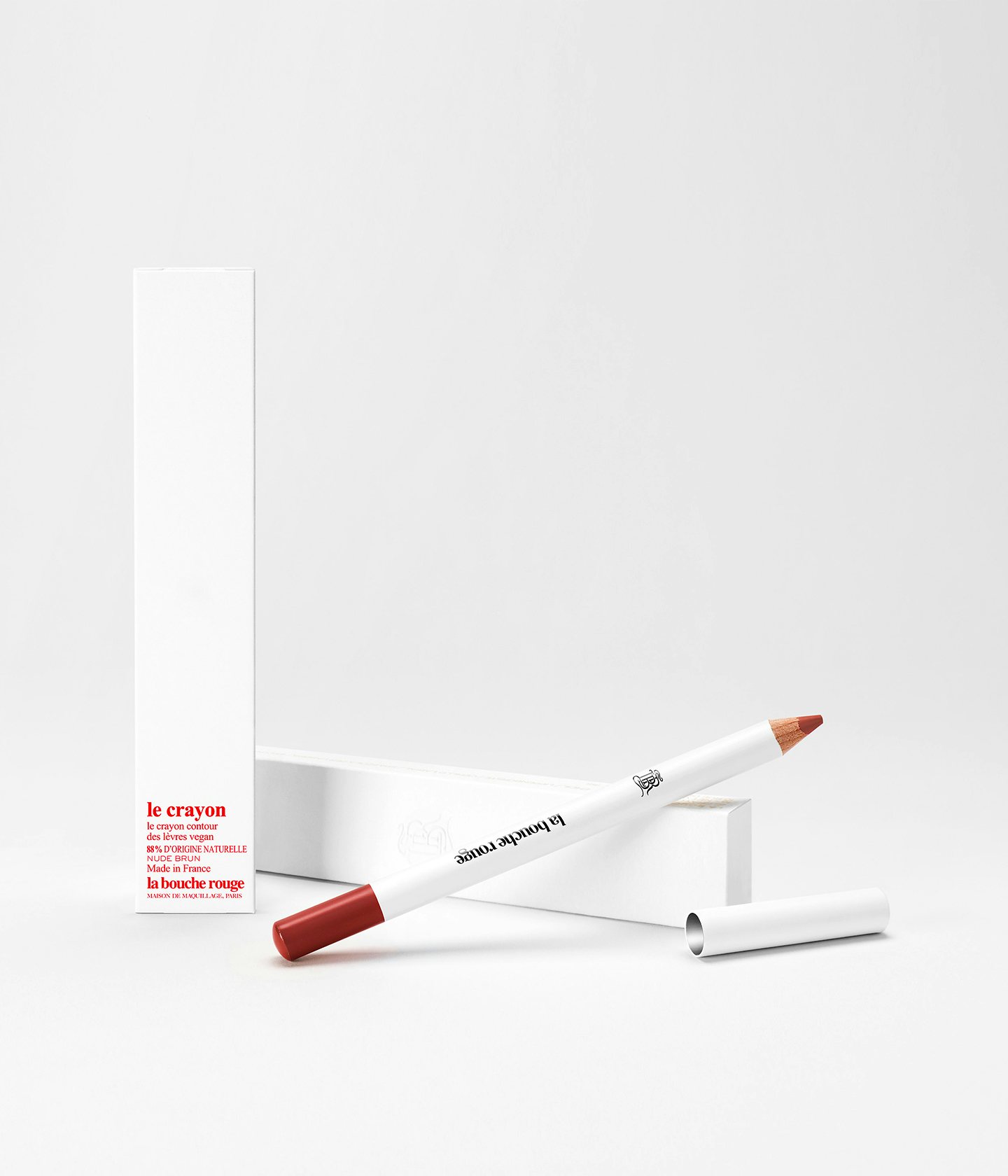 La bouche rouge Nude Brown lip pencil with the white box